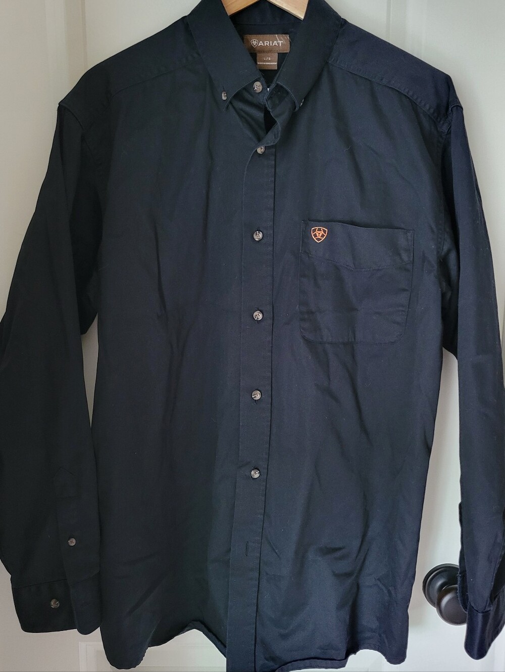 Ariat Men's Solid Twill Classic Fit Black Long Sleeve Western Shirt – Large